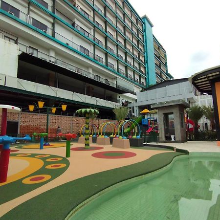 Hotel Gren Alia Jakarta Exterior photo
