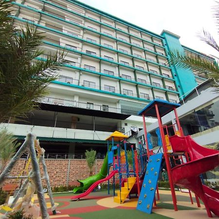 Hotel Gren Alia Jakarta Exterior photo