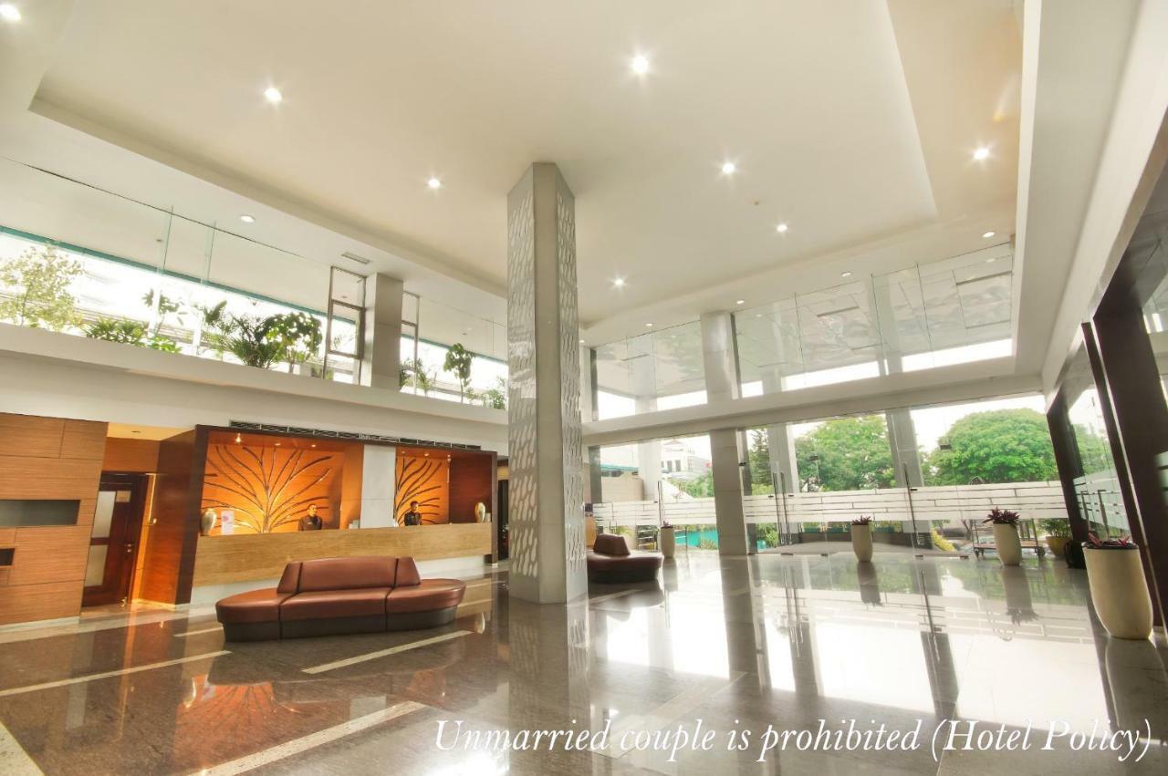 Hotel Gren Alia Jakarta Exterior photo